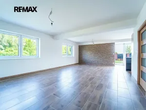Prodej rodinného domu, Všechlapy, 180 m2