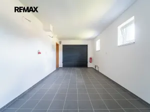 Prodej rodinného domu, Všechlapy, 180 m2
