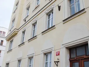 Pronájem bytu 2+1, Praha - Žižkov, Ostromečská, 80 m2