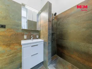Pronájem bytu 2+1, Karlovy Vary, Na Vyhlídce, 83 m2