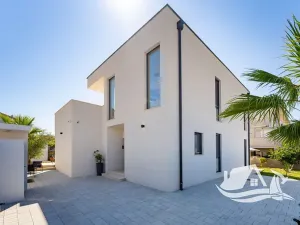 Prodej vily, Vrsi, Chorvatsko, 210 m2