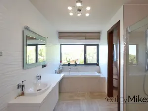 Prodej rodinného domu, Křižany, 470 m2