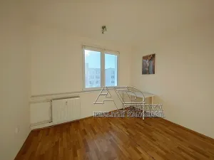 Prodej bytu 3+1, České Budějovice, Labská, 76 m2