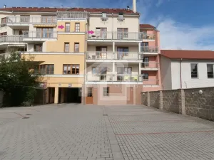 Pronájem bytu 2+kk, České Budějovice - České Budějovice 6, Jeronýmova, 69 m2