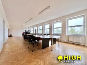 Pronájem kanceláře, Dýšina, 490 m2