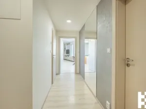 Pronájem bytu 2+kk, Praha - Vysočany, Čerpadlová, 60 m2