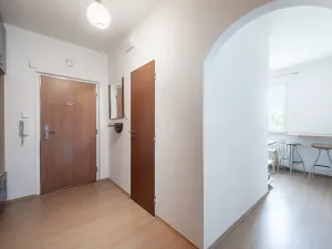 Prodej bytu 2+1, Praha - Malešice, Počernická, 56 m2