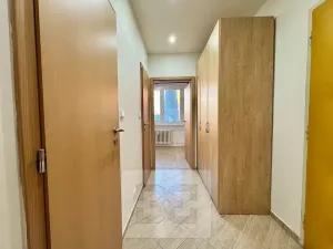 Pronájem bytu 2+kk, Zlín, U Trojáku, 36 m2