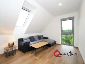 Pronájem bytu 2+1, Praha - Holyně, Za Knotkem, 89 m2