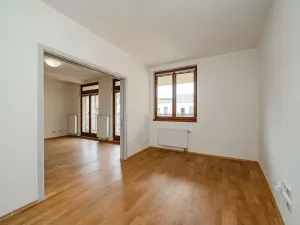 Pronájem bytu 4+1, Praha - Smíchov, Štefánikova, 147 m2