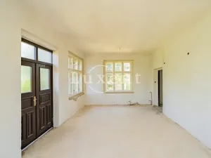 Prodej domu, Žatec, 3000 m2