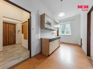 Prodej bytu 1+1, Nejdek, sídliště 9. května, 42 m2