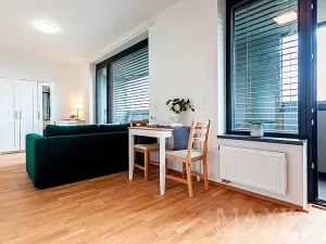 Prodej bytu 1+kk, Praha - Holešovice, Argentinská, 53 m2
