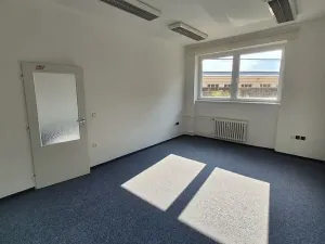 Pronájem kanceláře, Praha - Nusle, V Občanském domově, 37 m2