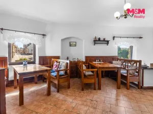 Prodej ubytování, Lomnice nad Popelkou, Poděbradova, 600 m2