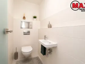 Prodej bytu 3+kk, Praha - Dolní Chabry, Poštova, 83 m2