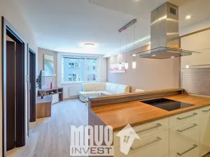 Prodej bytu 2+1, Praha - Vysočany, Paříkova, 59 m2
