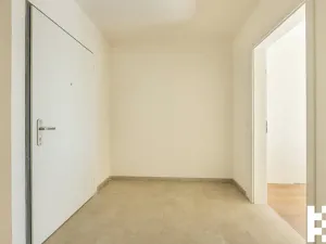 Prodej bytu 1+kk, Praha - Satalice, Za Novákovou zahradou, 33 m2