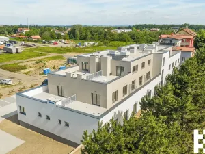 Prodej bytu 1+kk, Praha - Satalice, Za Novákovou zahradou, 33 m2