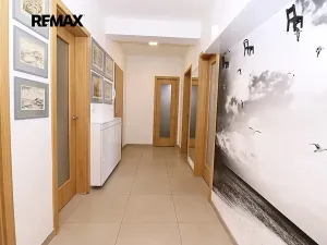Prodej bytu 4+kk, Pardubice, Husova, 93 m2