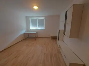 Pronájem bytu 2+kk, Tišnov, Klášterská, 32 m2