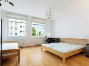 Pronájem bytu 3+kk, Praha - Libeň, Nad Okrouhlíkem, 102 m2