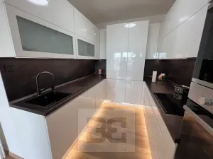 Pronájem bytu 3+kk, Praha - Michle, U plynárny, 79 m2