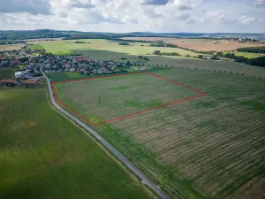 Prodej podílu pole, Podluhy, 12741 m2