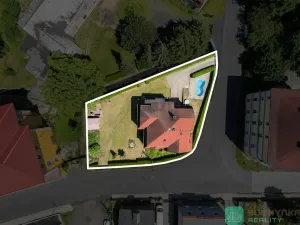 Prodej vícegeneračního domu, Hrob, 346 m2