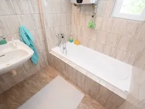 Prodej bytu 3+1, Chyšky, 74 m2