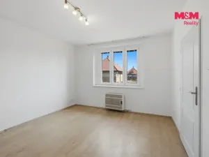 Prodej bytu 2+1, Louny, Jarošova, 50 m2