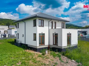 Prodej rodinného domu, Krupka - Vrchoslav, Slunečná, 200 m2