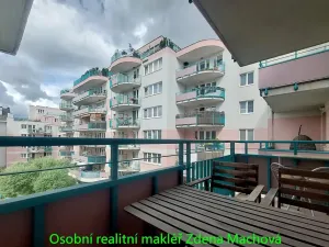 Pronájem bytu 2+kk, Praha - Strašnice, Gutova, 55 m2