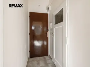 Pronájem bytu 1+kk, Praha - Břevnov, Patočkova, 21 m2