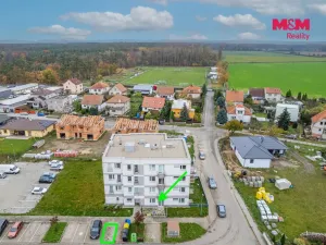 Pronájem bytu 1+kk, Velký Osek, U hřiště, 38 m2