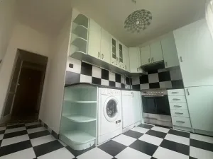 Prodej bytu 2+1, Praha, K lučinám, 54 m2