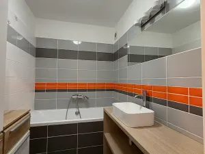 Pronájem bytu 3+kk, Praha - Petrovice, Rezlerova, 63 m2