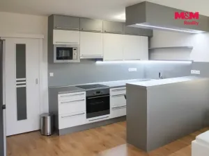 Pronájem bytu 1+kk, Ústí nad Labem - Všebořice, Spartakiádní, 31 m2