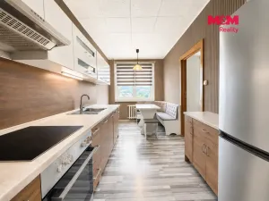 Prodej bytu 4+1, Teplice - Prosetice, Na konečné, 76 m2