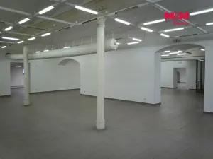 Pronájem obchodního prostoru, Svitavy - Město, náměstí Míru, 695 m2