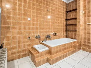 Prodej činžovního domu, Křižanov, Benešovo náměstí, 530 m2