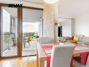 Prodej bytu 1+kk, Praha - Hrdlořezy, Učňovská, 45 m2