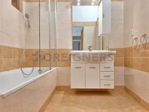 Pronájem bytu 3+1, Olomouc, Dolní náměstí, 93 m2