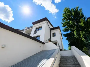 Pronájem vily, Praha - Braník, U háje, 380 m2