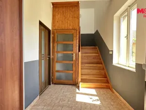 Pronájem činžovního domu, Bradlec, K Oboře, 280 m2
