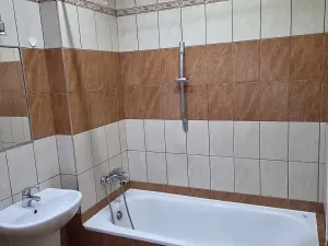 Pronájem bytu 4+1, Praha - Bubeneč, Charlese de Gaulla, 108 m2