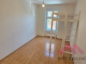 Pronájem bytu 1+kk, Praha - Vršovice, Kodaňská, 26 m2