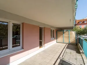 Pronájem bytu 2+kk, Praha - Strašnice, Gutova, 65 m2