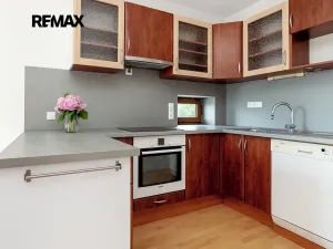 Pronájem bytu 3+kk, Zbuzany, Lomená, 72 m2