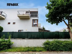 Pronájem bytu 3+kk, Zbuzany, Lomená, 72 m2